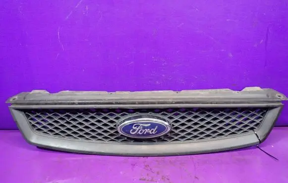 Ford Focus C-MAX Front grill 