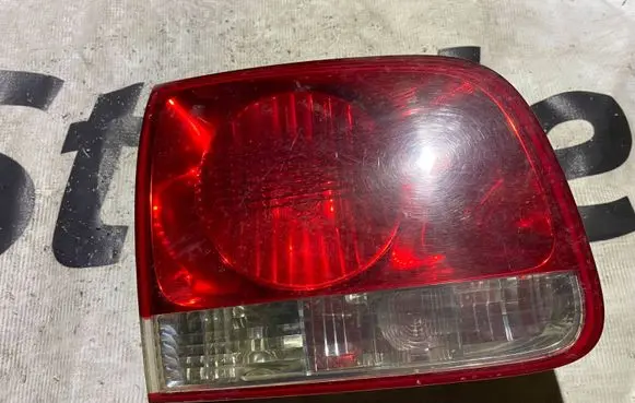 Volkswagen Touareg I Tailgate rear/tail lights 7l6945093h
