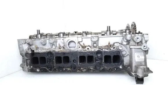 Mercedes-Benz Sprinter W906 Engine head R6510160201