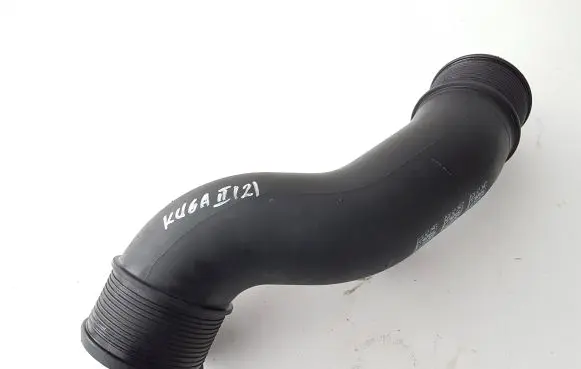 Ford Kuga II Intercooler hose/pipe FV416K683AD