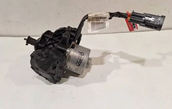 Opel Mokka B Vacuum pump 9835028580