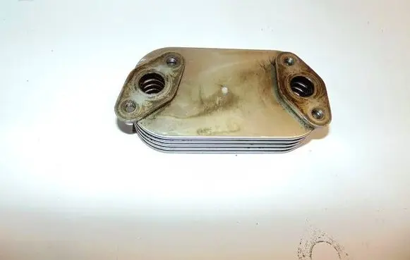 Engine oil radiator