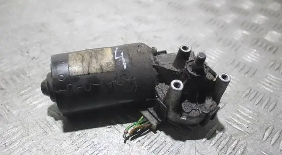 Volkswagen Golf IV Wiper motor