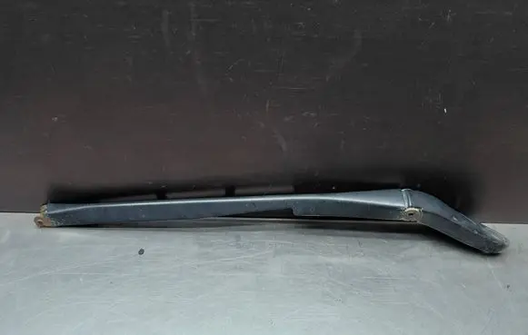 Audi A8 S8 D3 4E Front wiper blade arm 4E1955407C