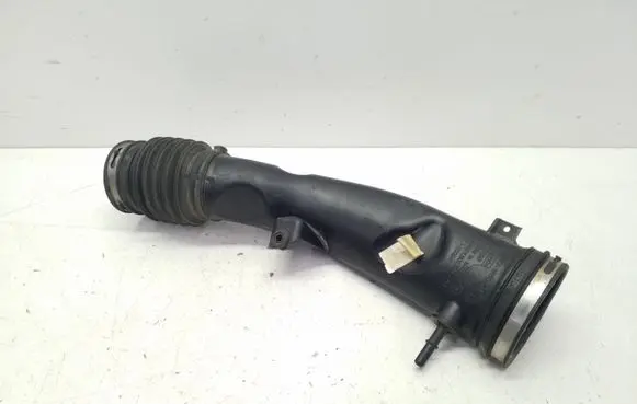 Ford Fusion II Air intake hose/pipe DS739R504FB