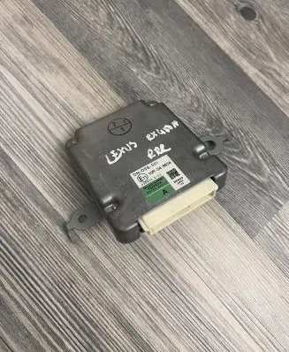 Lexus RX 450H Suspension control unit/module 8815048230 0368002103 10R048634