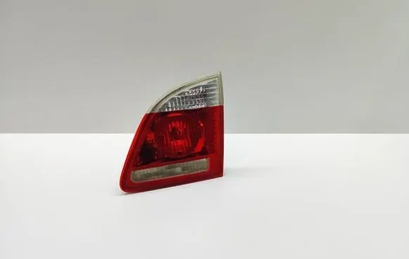 BMW 5 E60 E61 Tailgate rear/tail lights 7165830 7165830AI01 6925894