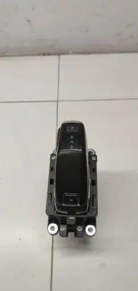 Peugeot 5008 II Gear shifter/selector 98270885DX 61739G09 10010221103