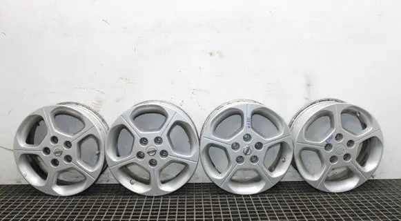 Nissan Leaf I (ZE0) R16 alloy rim 