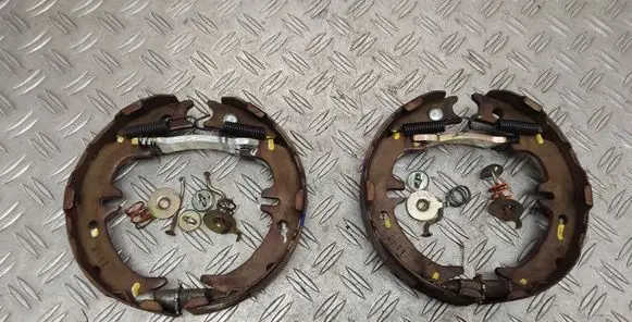 Toyota RAV 4 (XA20) Handbrake/parking brake pads 