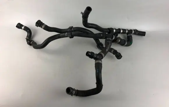 Mini One - Cooper F56 F55 Engine coolant pipe/hose 9496237 8741804 9496231
