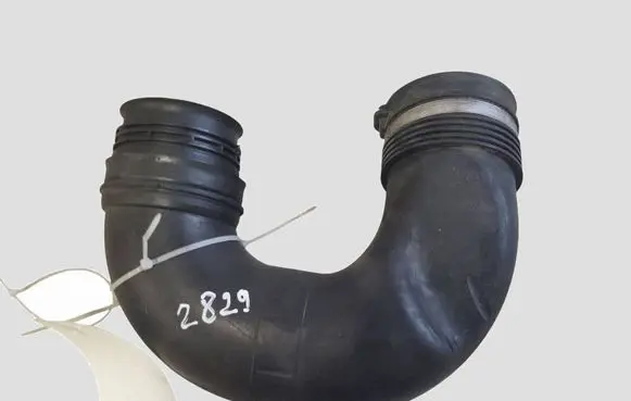 Seat Leon (1P) Air intake hose/pipe 1K0129618