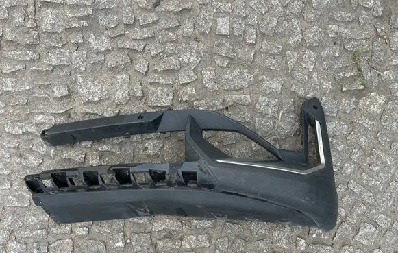 BMW X1 U11 Front bumper corner part panel trim 9883580