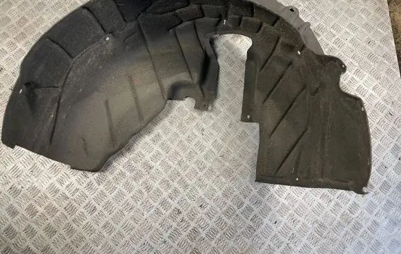 Audi A5 Rear arch fender liner splash guards 8W6810171