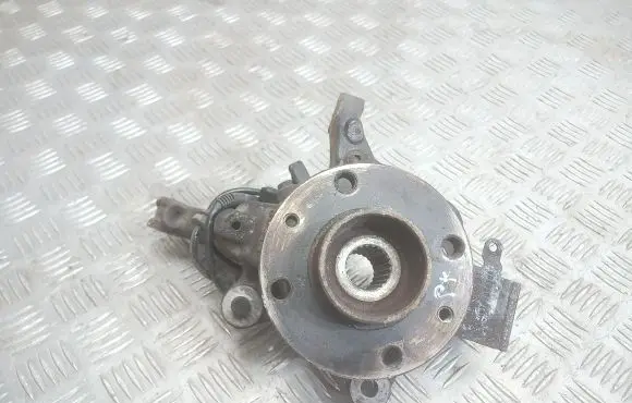 Renault Captur Front wheel hub spindle knuckle