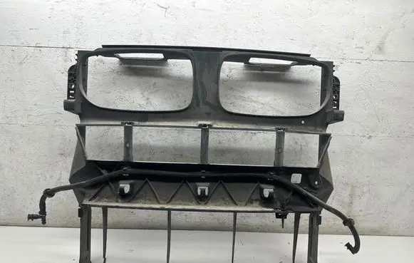 BMW X6 M Radiator support slam panel bracket