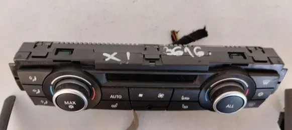 BMW X1 E84 Climate control unit 9263302 111632478