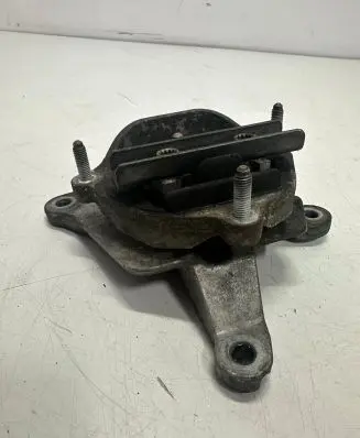 Audi A8 S8 D4 4H Engine mount bracket 8K0399151