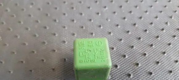 Opel Zafira A Other relay 03447012 12V30A573