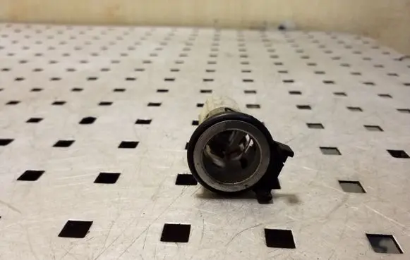 Volkswagen Touran I 12 V Socket (front) 