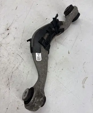 BMW 7 G11 G12 Rear control arm 6861116