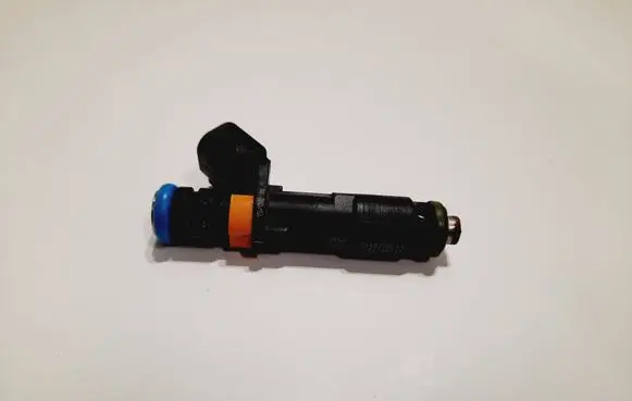 Fuel injector