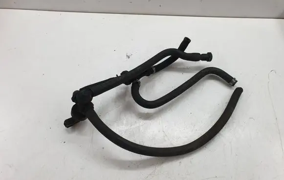 Volvo V50 Coolant pipe/hose 89645388