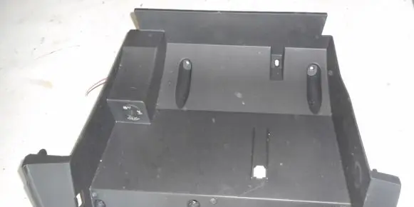 Nissan X-Trail T32 Glove box 685206FP2A 685S16FP2A