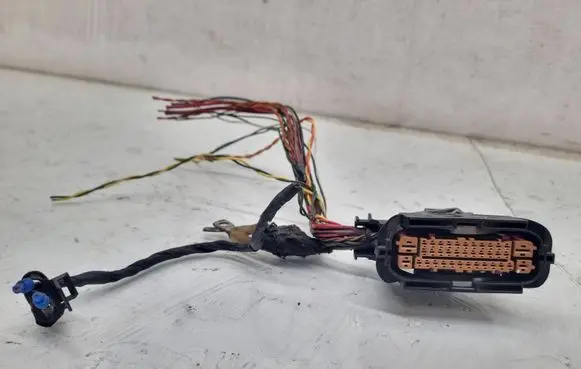 Audi A4 S4 B8 8K ABS module connector plug 6Q0973038A