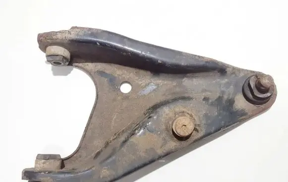 Dacia Sandero Front lower control arm/wishbone 6040096299