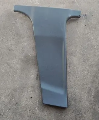 Mercedes-Benz C W204 (B) pillar trim (bottom) A2046900525