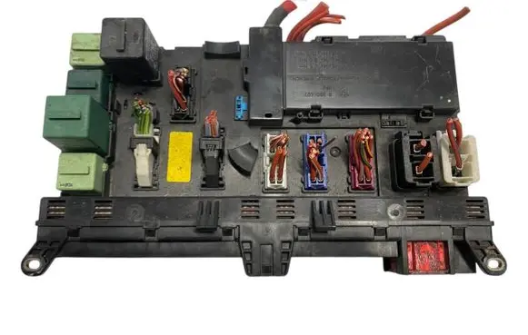 Land Rover Range Rover L322 Fuse module 8380409 8380407