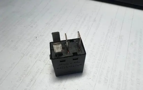 Volvo S40, V40 Other relay MB953382 003661A A1001X7