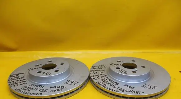 Toyota Avensis T270 Front brake disc 241142
