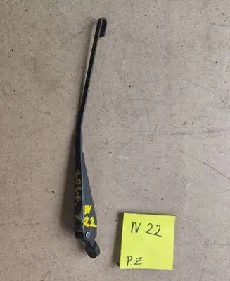 Peugeot 106 Rear wiper blade arm 28473289
