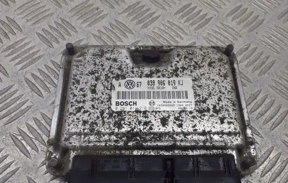 Skoda Octavia Mk1 (1U) Engine control unit/module ECU 038906019KJ