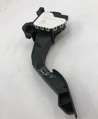 Jeep Compass Accelerator throttle pedal 005219146100b