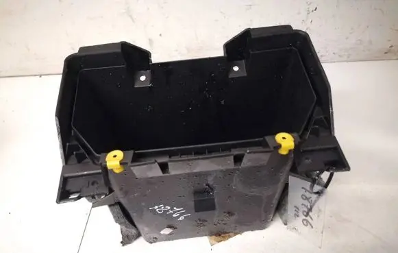 Volvo V50 Glove box 09491936