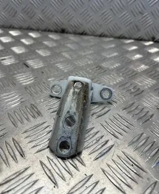 Mitsubishi Outlander Front door upper hinge