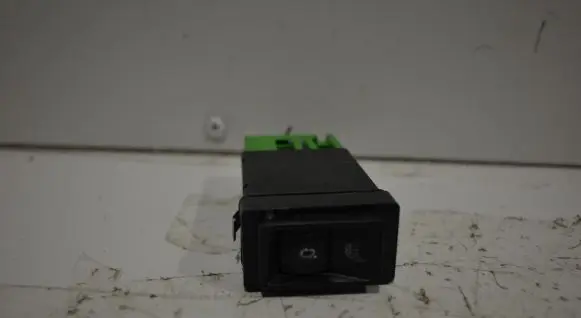 Skoda Superb B5 (3U) Seat heating switch 3U0963563