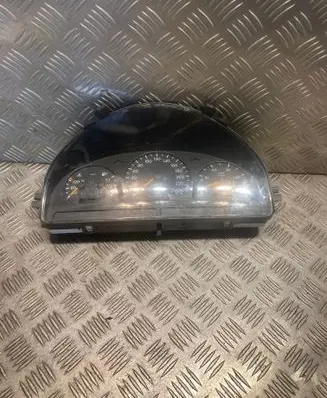 Mercedes-Benz ML W163 Speedometer (instrument cluster) 1635407611 A1635407611