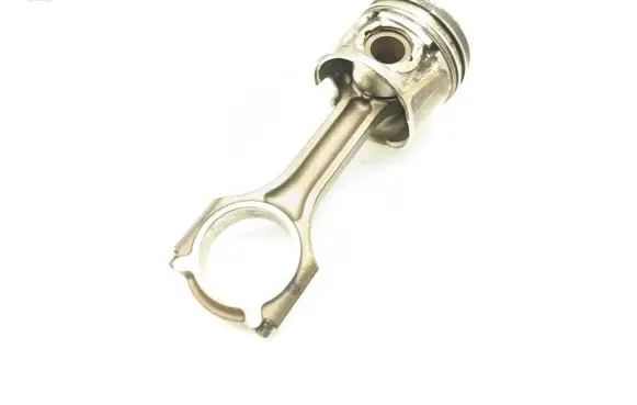Chrysler PT Cruiser Piston with connecting rod 