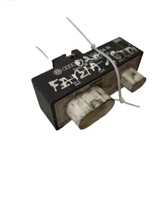 Skoda Fabia Mk1 (6Y) Coolant fan relay 1J0919506M 898967000