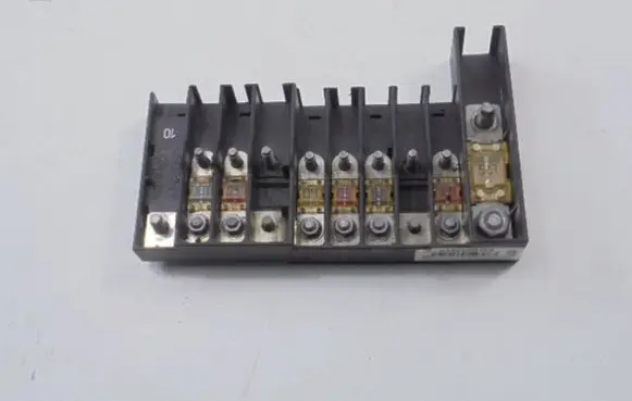 Volkswagen Transporter - Caravelle T5 Fuse box set 7H6970187FD