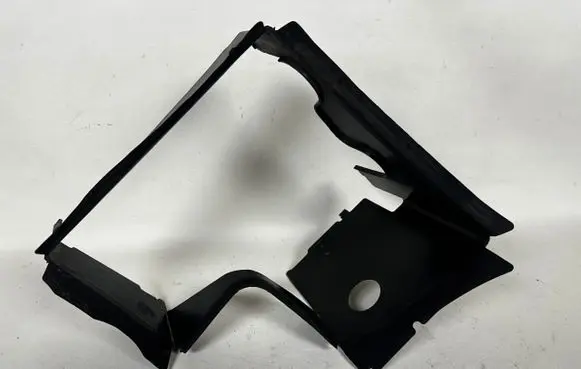 Audi RS3 Intercooler air guide/duct channel 