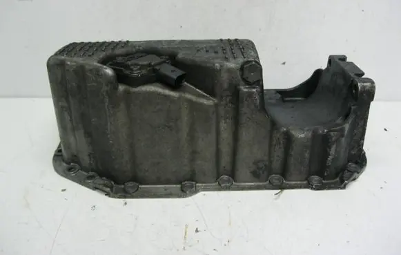 Volkswagen Golf V Oil sump 03C103603J