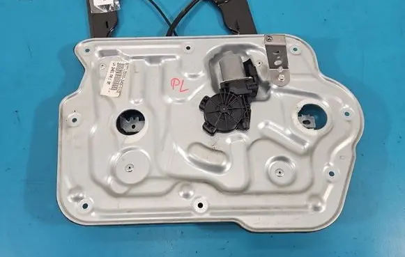 Nissan Qashqai Front door window regulator with motor FC685A IMPRK1569241