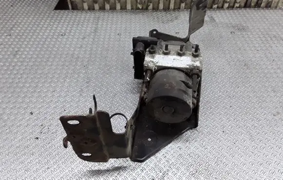 Ford Mondeo Mk III ABS Pump 0265231462 5S712M110AA