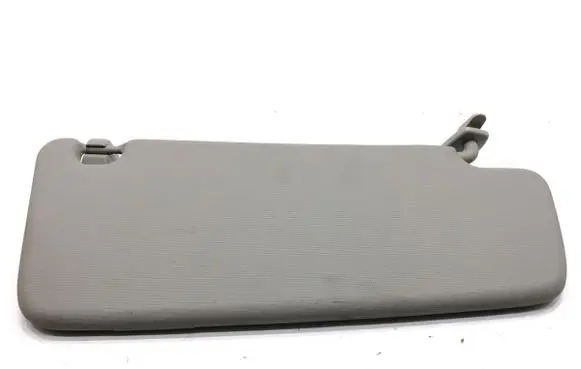 Sun visor