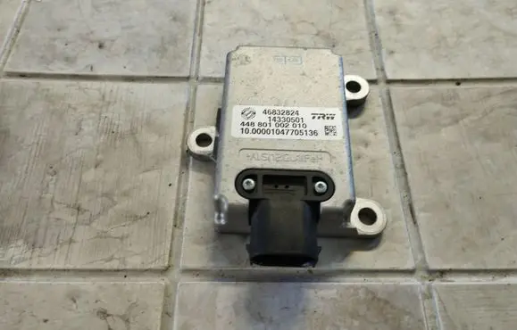 Fiat Croma ESP acceleration yaw rate sensor 46832824 14330501